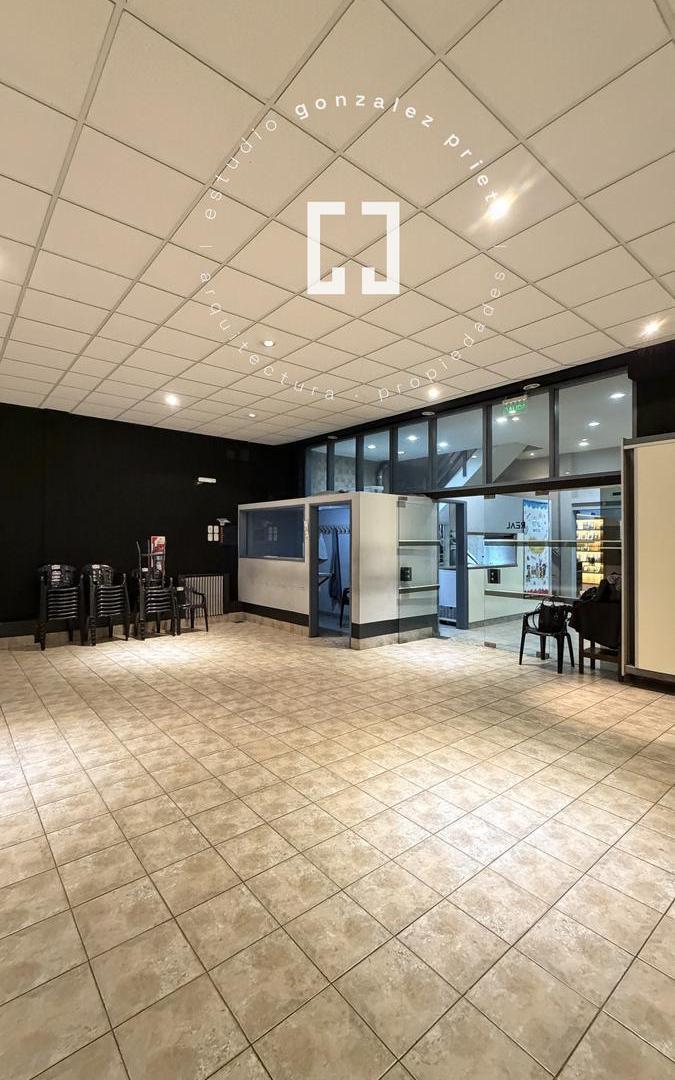 Foto de OPORTUNIDAD VENTA EDIFICIO COMERCIAL DE 1299M2 - M2 ADICIONALES A, imagen 4