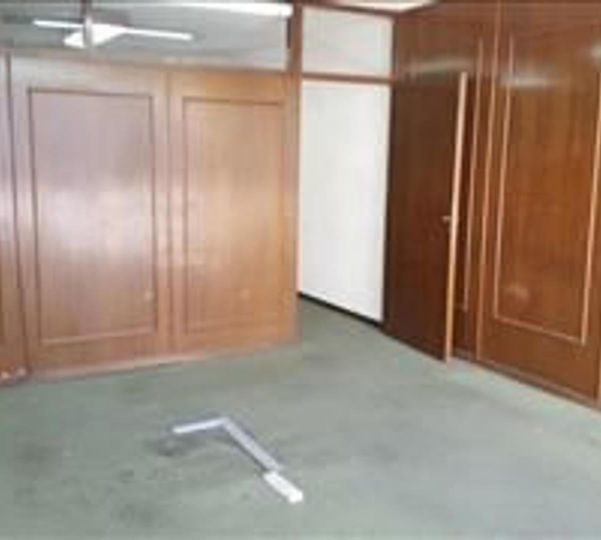 Foto de Oficina en Venta en excelente zona comercial, imagen 2