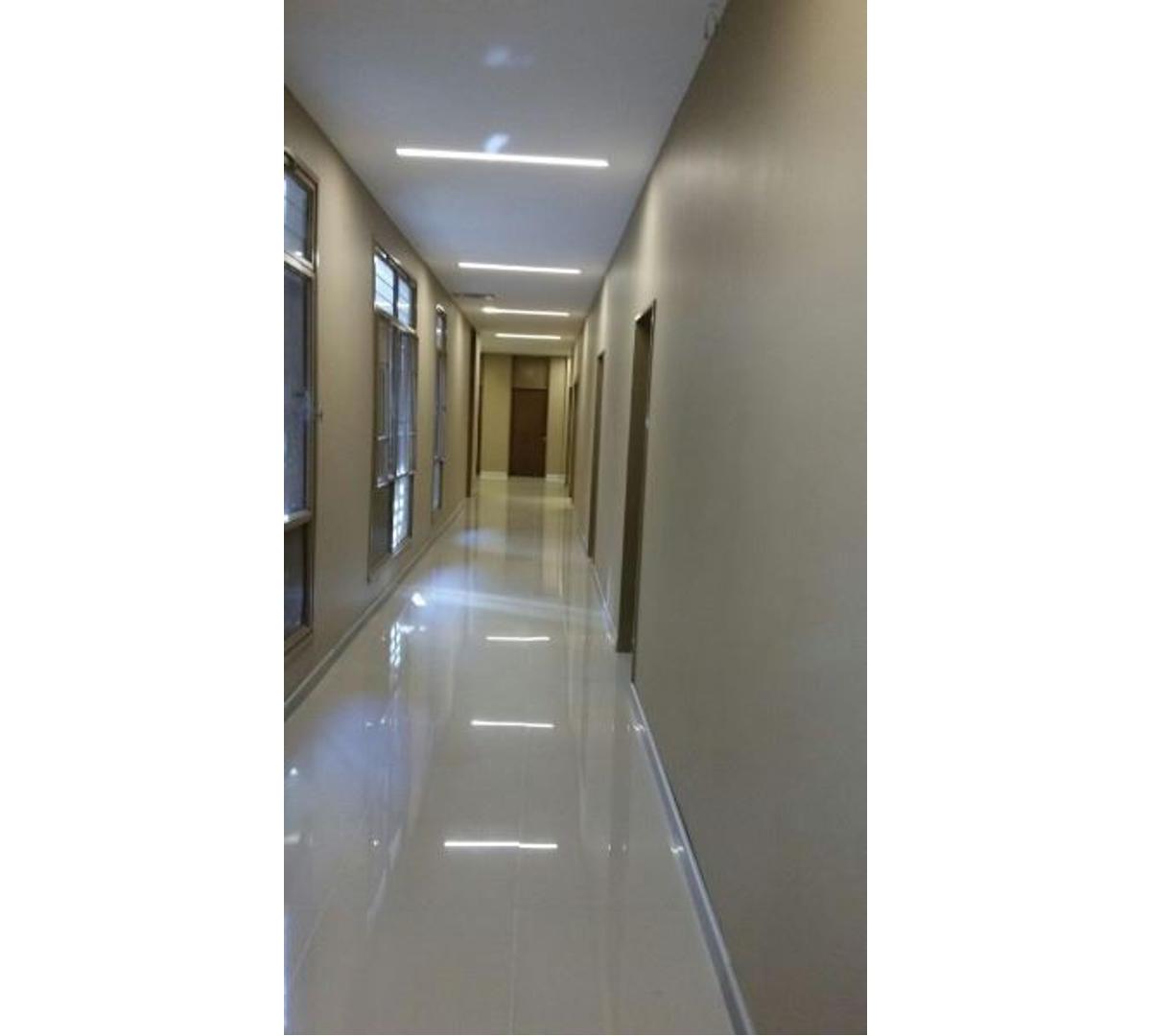 Foto de Oficina en Venta en excelente zona comercial, imagen 3