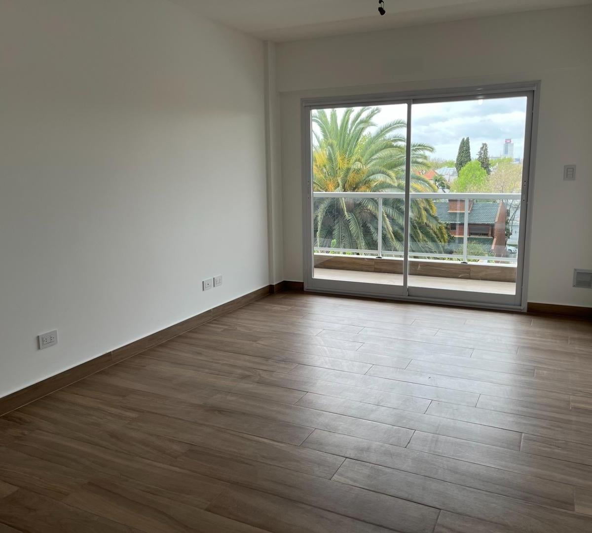 Excelente depto de 3 amb a estrenar c/suite, coch y bcon