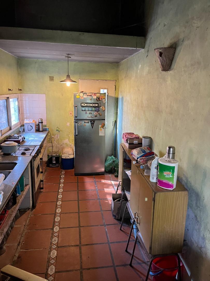 Foto de Chalet en 1 planta s/lote de 10x37 p/reciclar, imagen 3