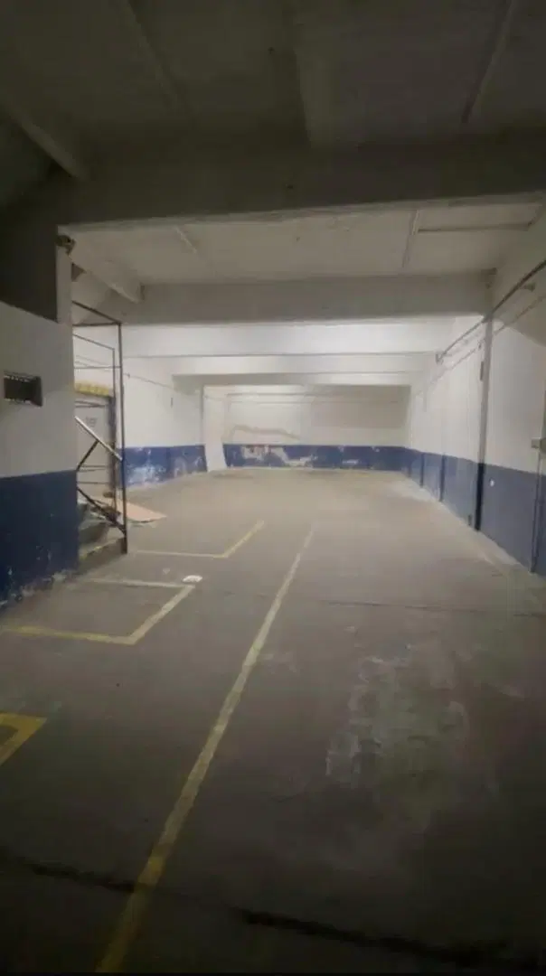 Galpon de 400 m2 cubiertos sobre colectora de general paz 1