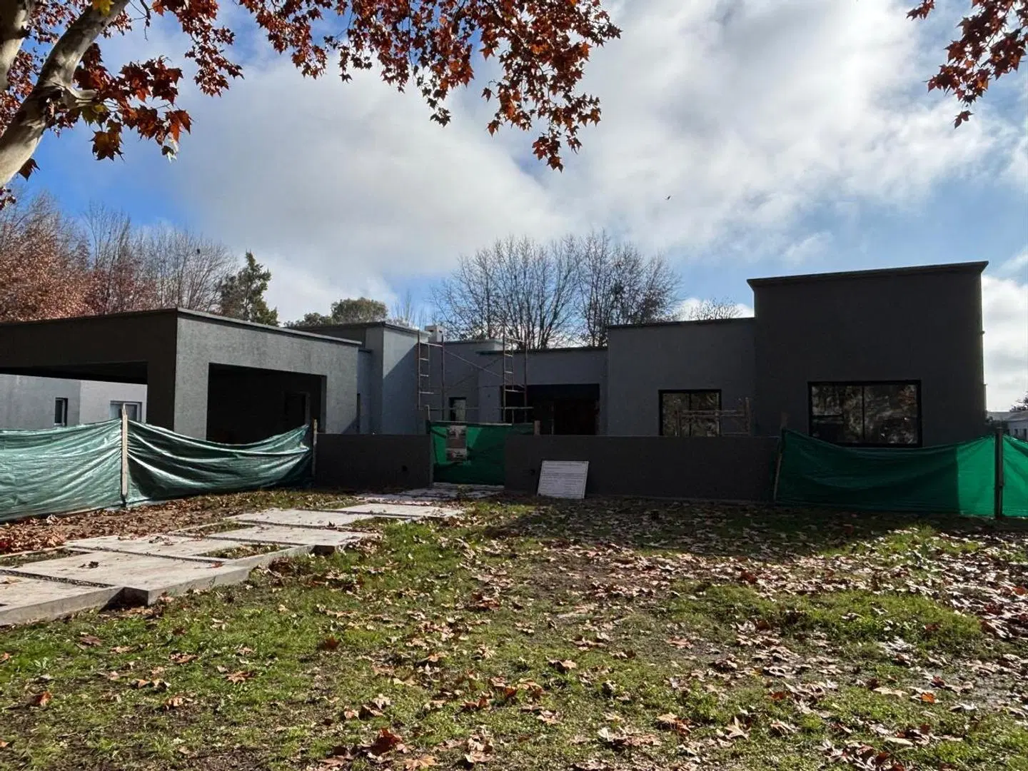hermosa casa a estrenar en Haras del sol sobre 1620 m2 lote 4
