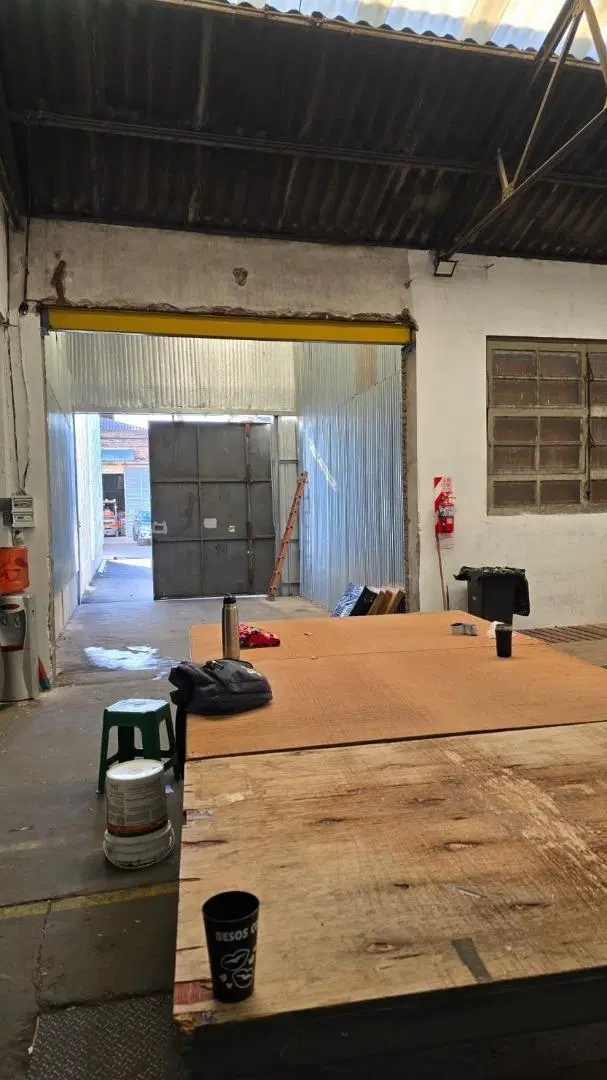 Galpon de 480 m2 cubiertos en galponera con seguridad 3