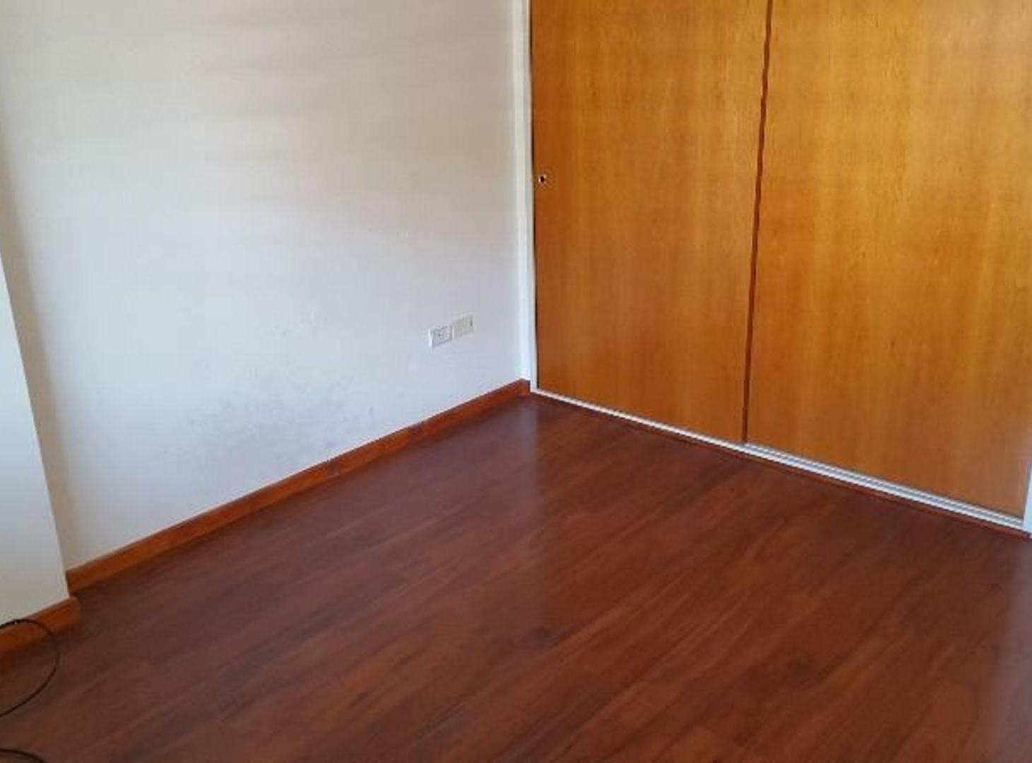 Foto de Moderno dpto 2 ambientes con balcon de 8 mts. cocina separad, imagen 4
