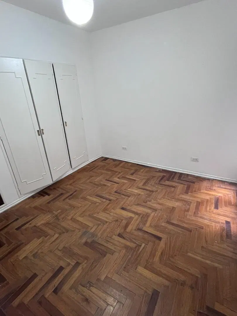 Buen depto de 3 amb s/Av Maipu al 1300 4