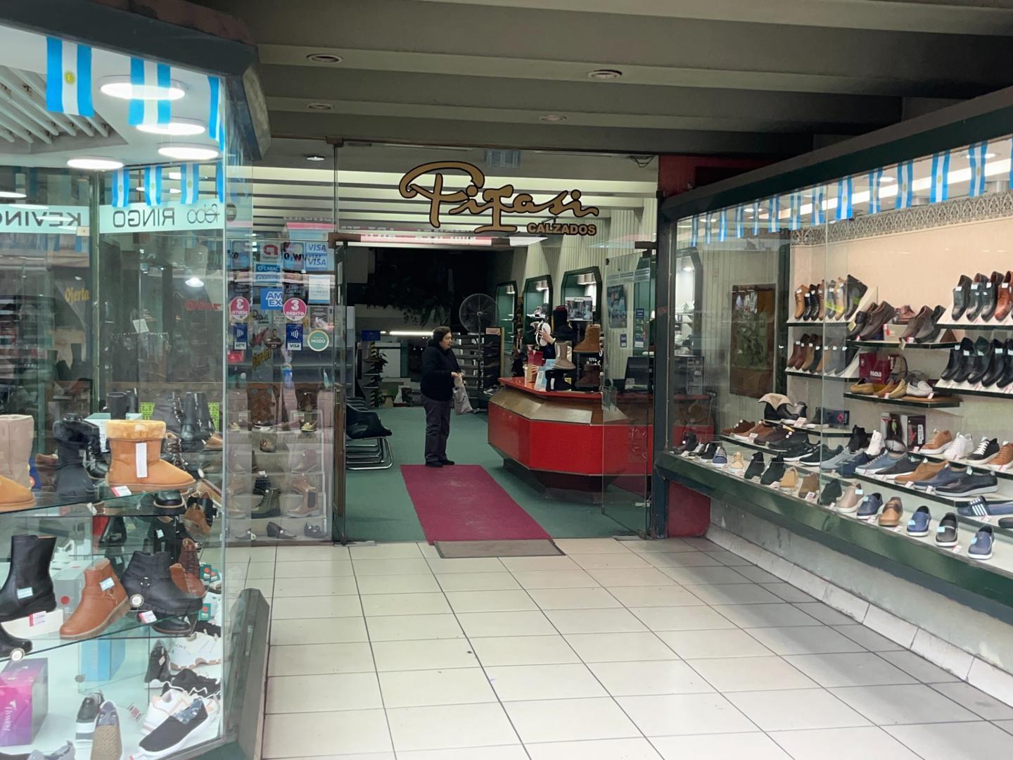 Foto de Importante local de 252m2 en excelente zona comercial, imagen 5