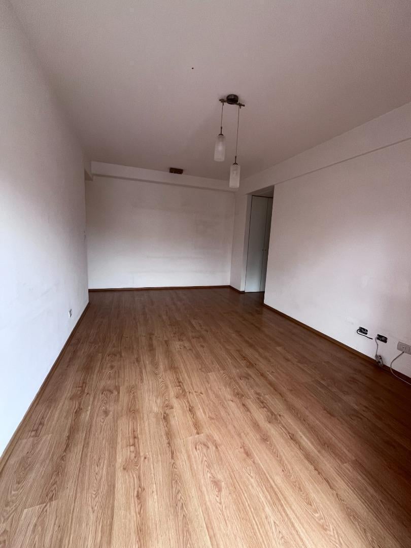 Foto de Muy lindo depto de 2 amb c/balcon, imagen 1