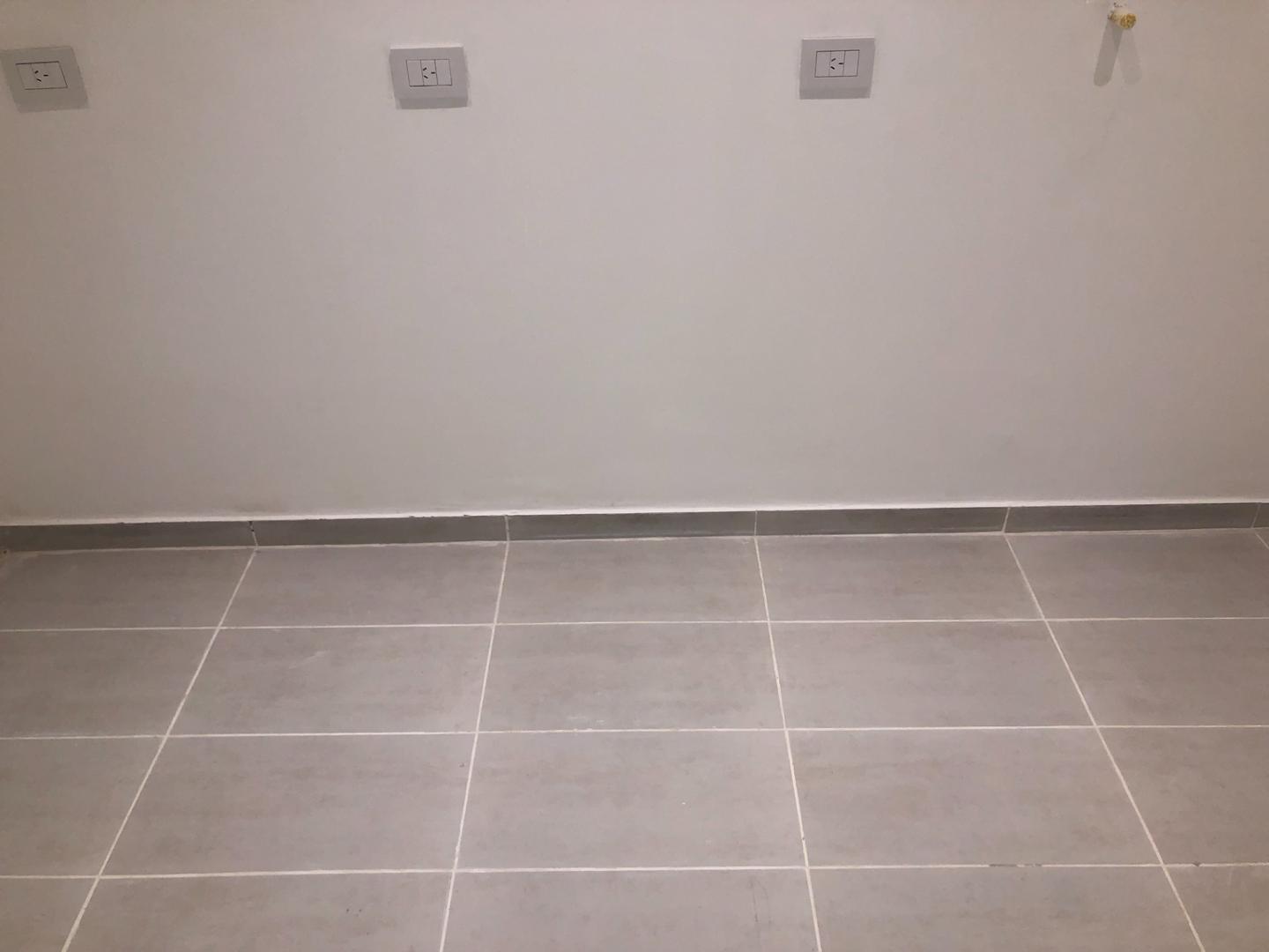Foto de Amplio local a metros de 9 de Julio, zona facultades, imagen 3