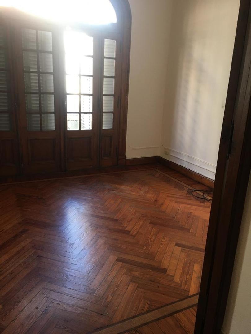 Foto de solido depto 4 ambientes apto profesional en pampa y cramer, imagen 2