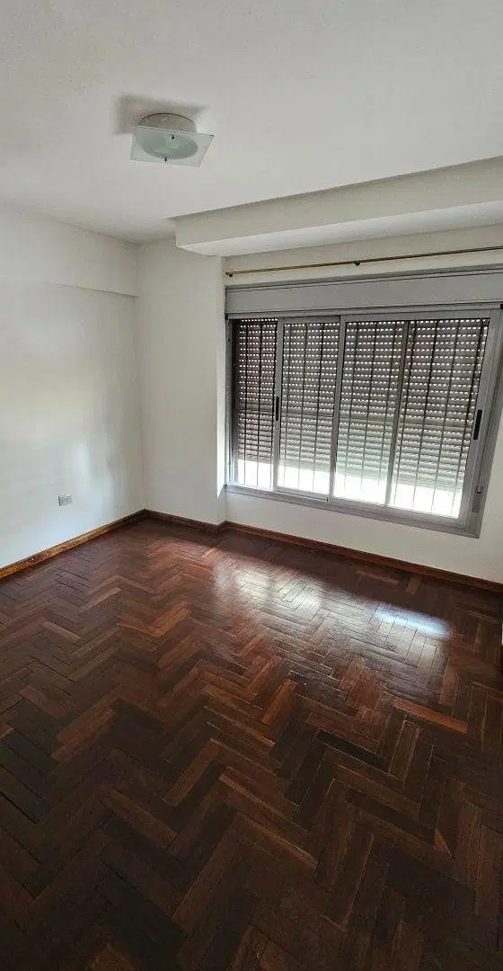 Hermoso Depto 2 dorm y balcon en B General Paz 3