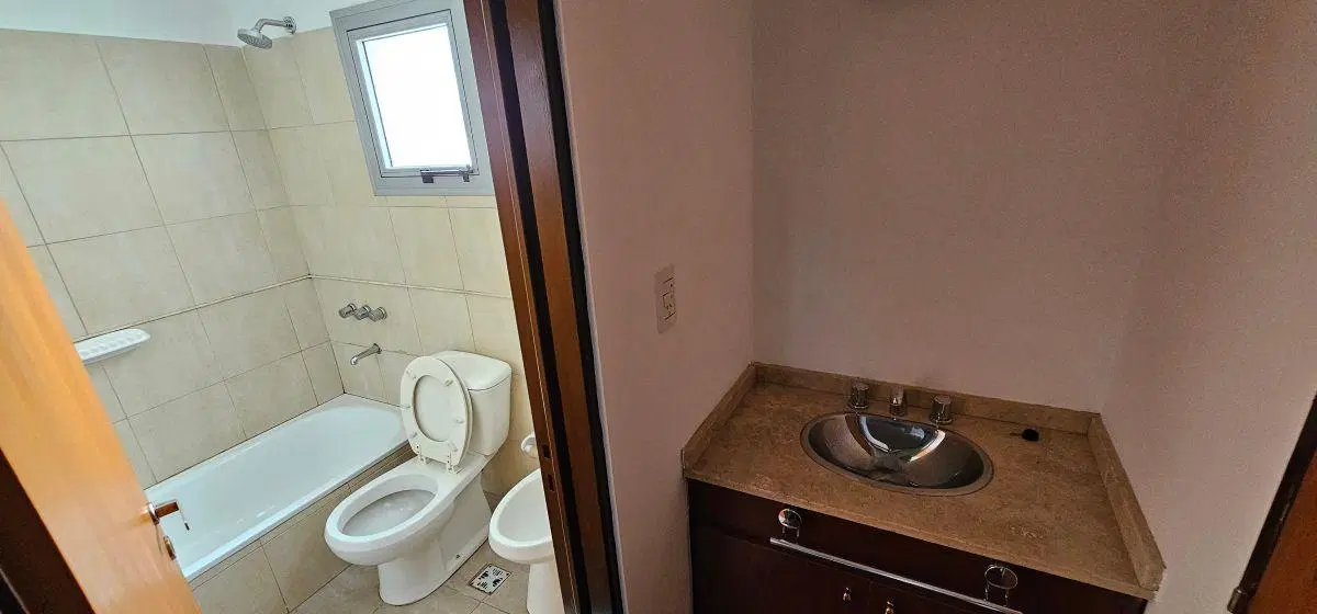 Hermoso Depto 2 Dorm y Balcon en B General Paz 4