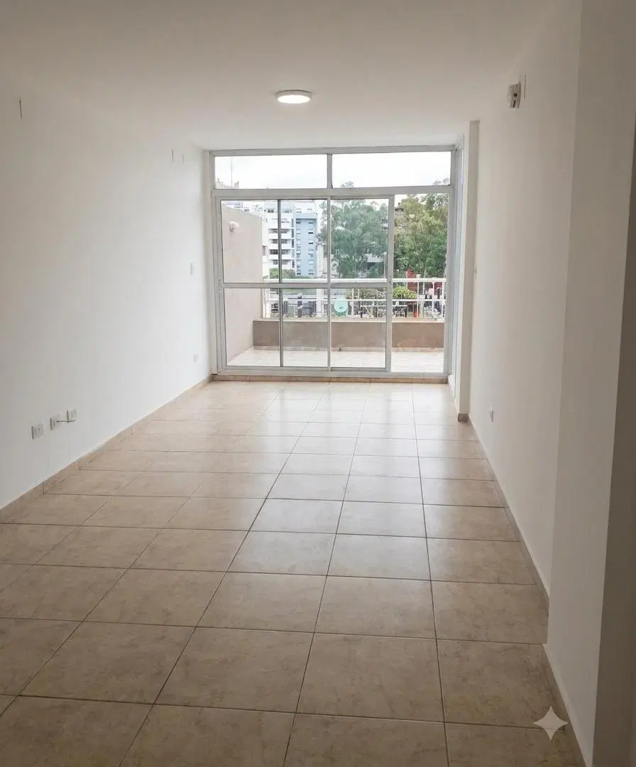 DEPTO 2 DORM Y AMPLIO BALCON - ZONA CASA DE GOBIERNO 3