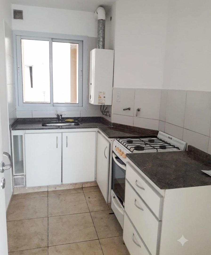 Foto de VENDE Depto 2 Dorm y Amplio Balcon - Zona Casa de Gobierno, imagen 3