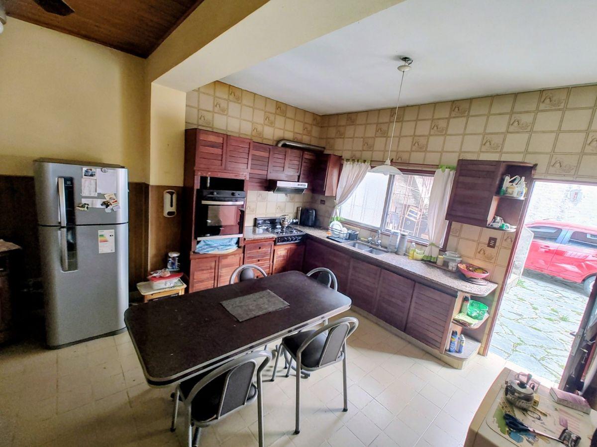 Foto de Casa tipo Chalet en esquina!, imagen 4