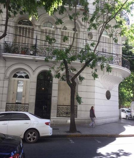 Hermoso duplex, reciclado en edificio de categoria.Disponible ! 1