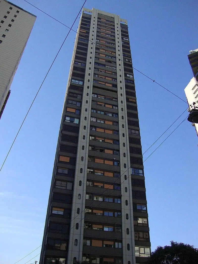 Departamento en Retiro en la Avenida del Libertador y Suipacha 1