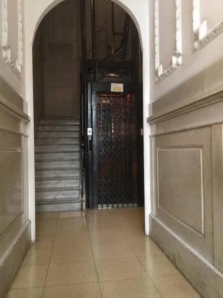 Hermoso duplex, reciclado en edificio de categoria.Disponible ! 4