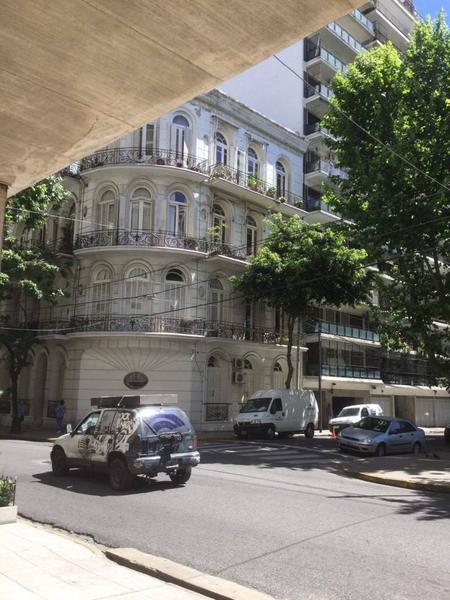 Foto de Hermoso duplex, reciclado en edificio de categoria.Disponible !, imagen 3
