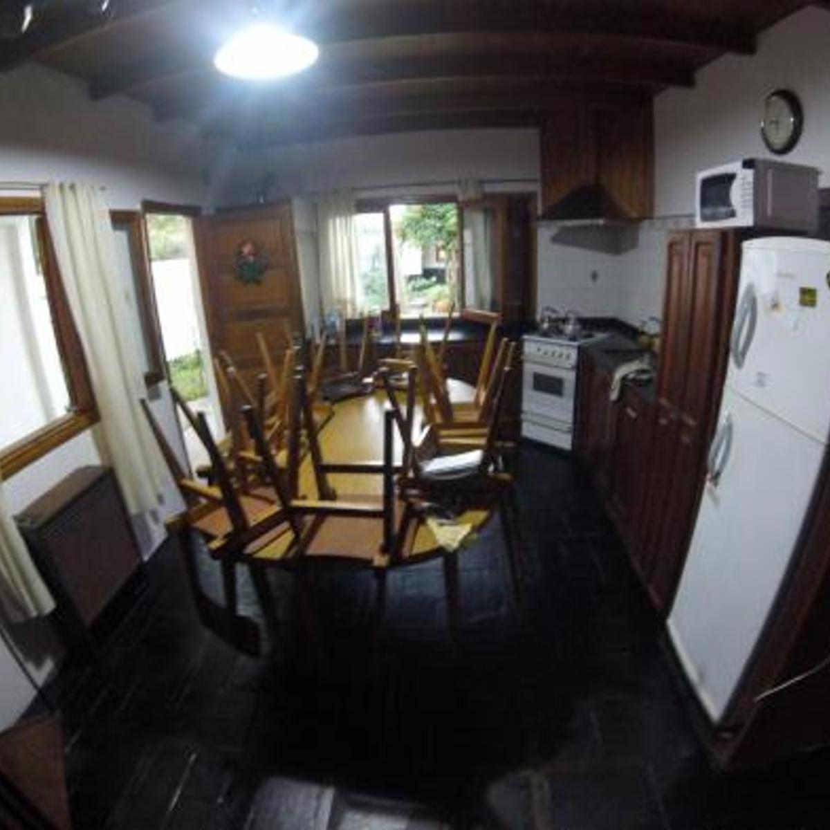 Casa 4 Ambientes Mas Departamento 5