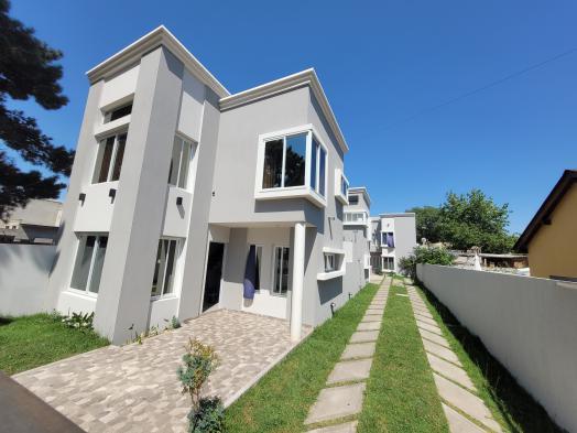Chalet Interno de 3 Ambientes en Venta San Bernardo 2