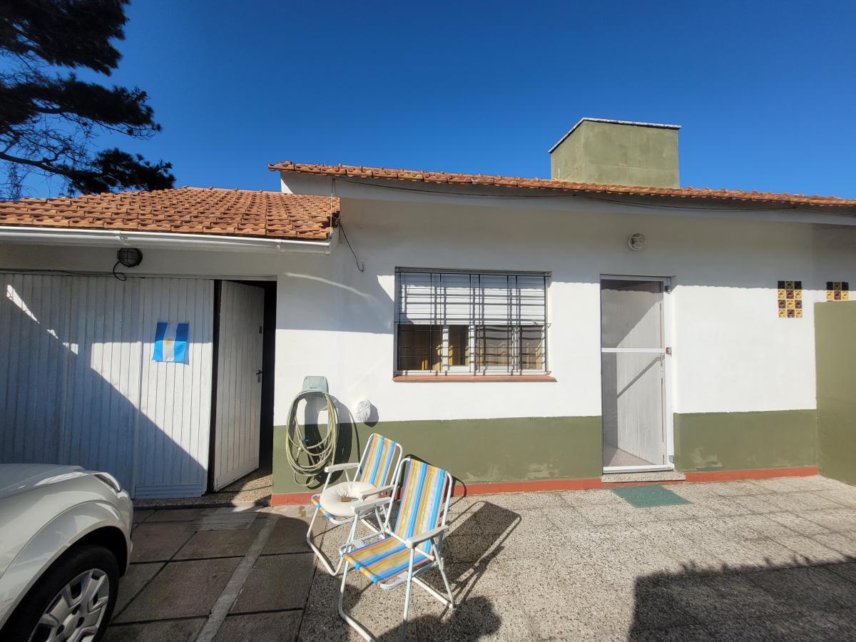 Casa en ph a tres cuadras del mar (1485)