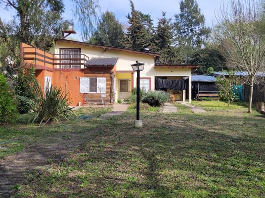Hermosa casa de 3 ambientes en San Bernardo (1575)