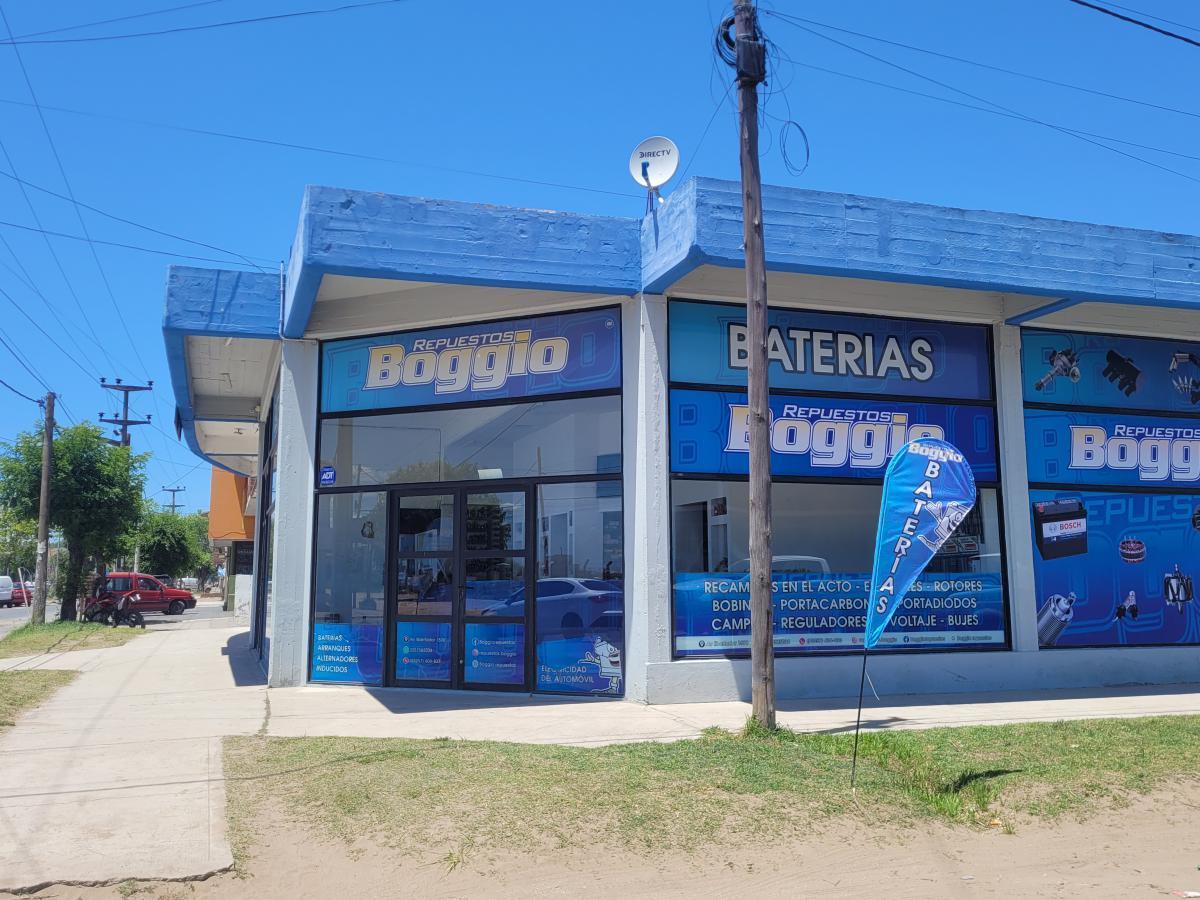 Espectacular Esquina en Venta en Mar de Ajó 5