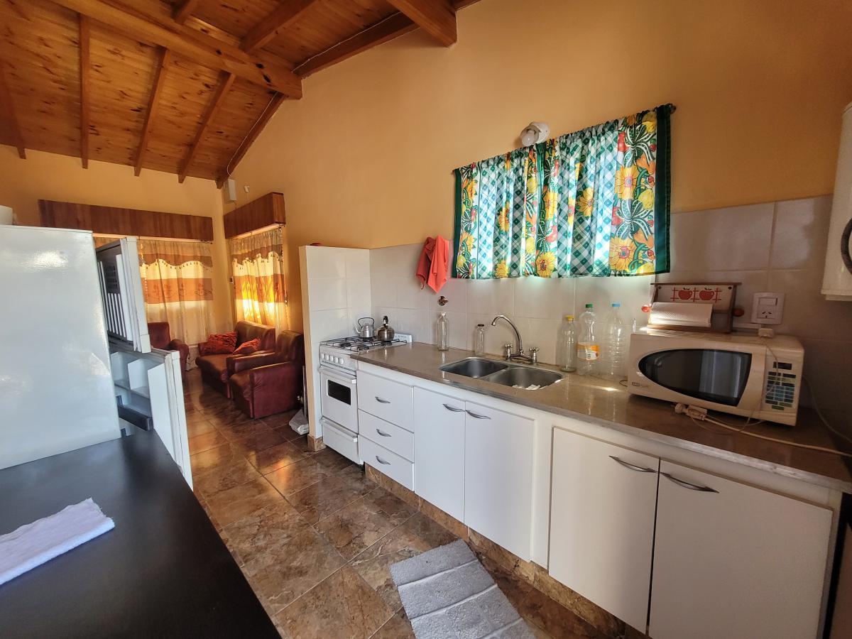Casa de 3 ambientes en venta - Apto crédito (1614)