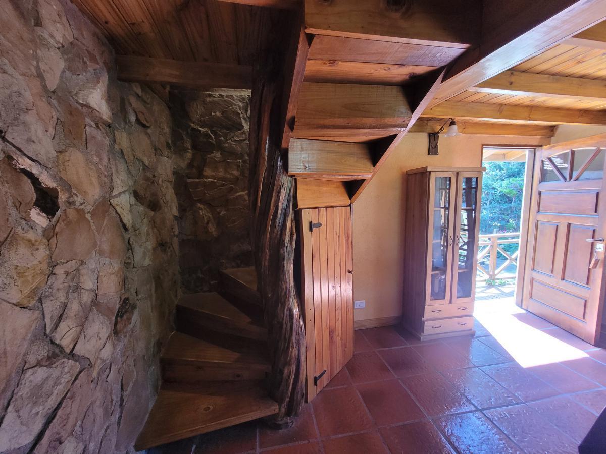Complejo Vacacional de 6 Cabañas en Nueva Atlantis 2