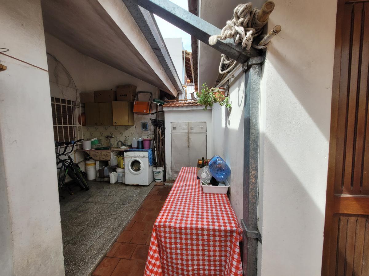Casa de 5 Ambientes - Apto Crédito con Todos Los Servicios 2