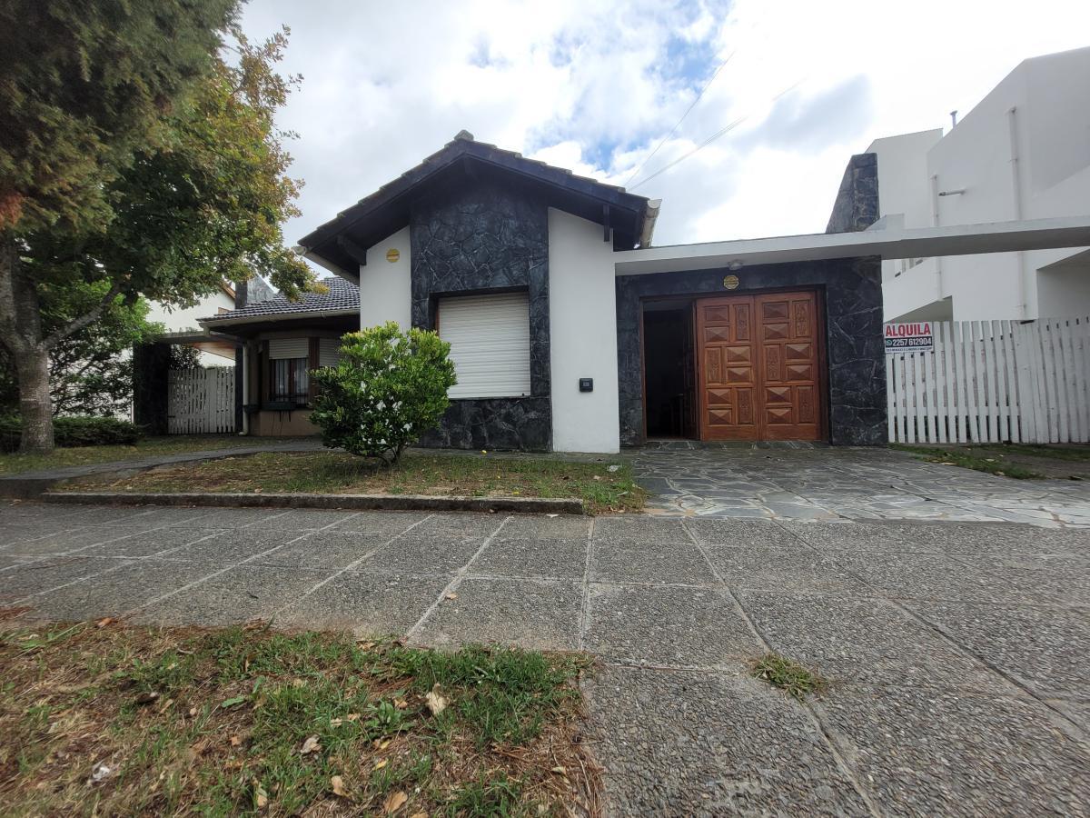 Casa + 3 Departamentos Barrio San Rafael 5