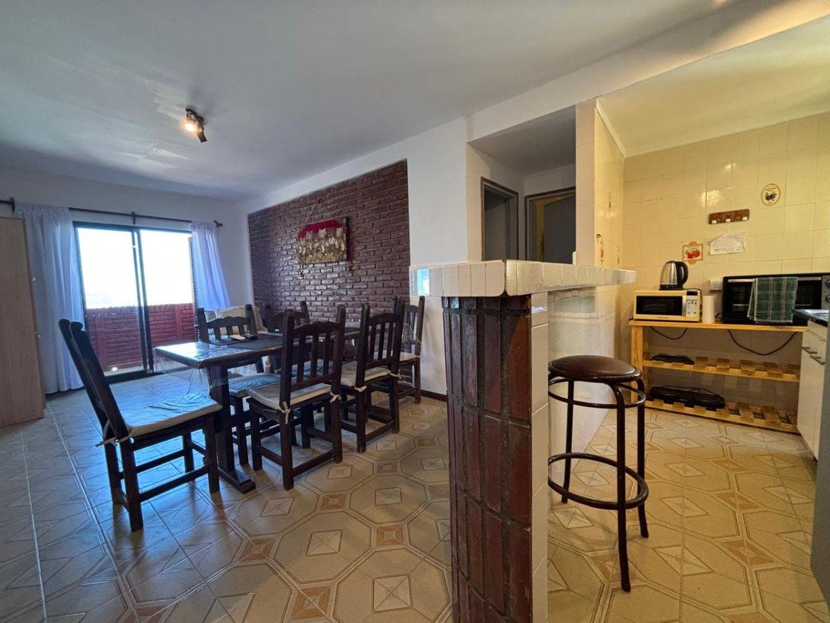Departamento dos ambientes en alquiler a una cuadra del mar (505)