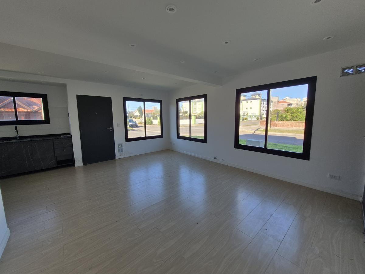 Foto de Destacado duplex de 4 ambientes a mts del Mar (1746), imagen 3