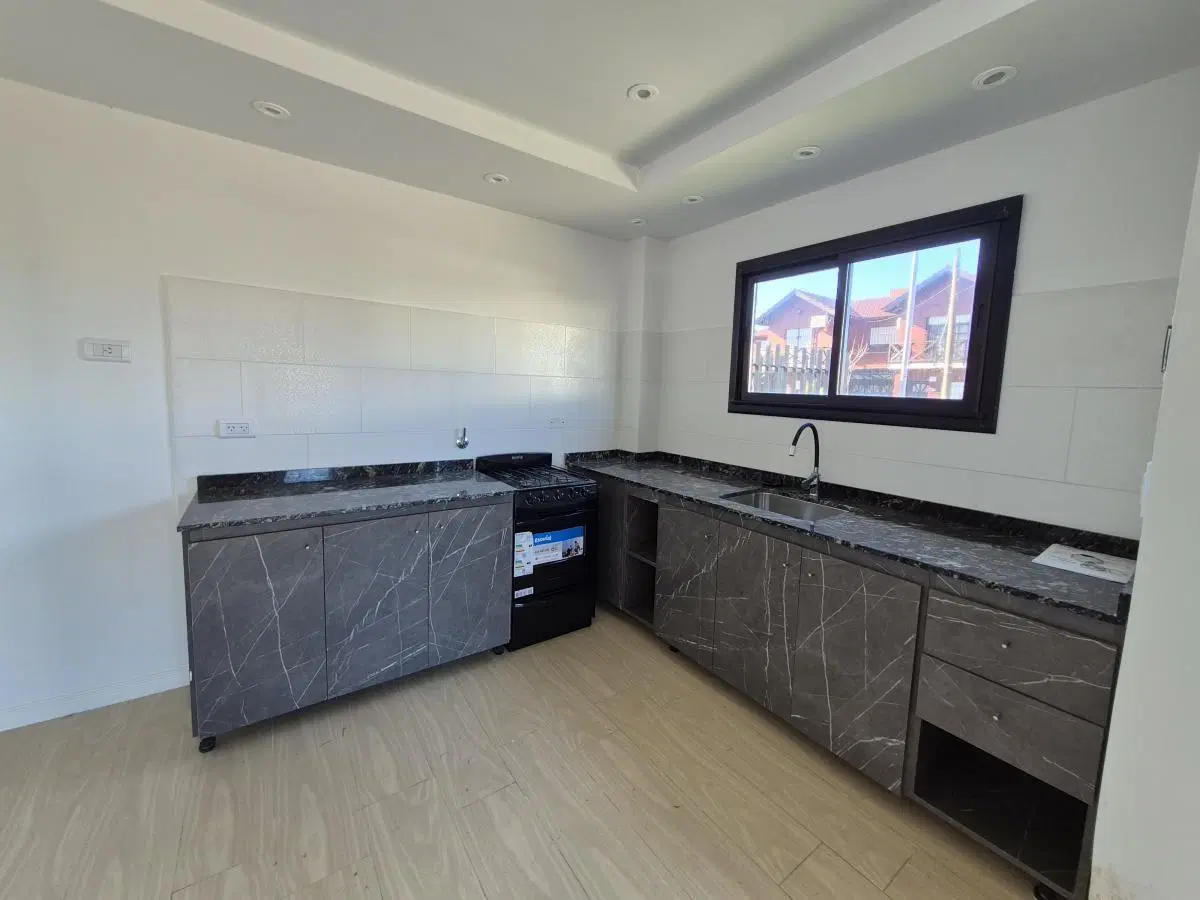 Destacado duplex de 4 ambientes a mts del Mar (1746) 4