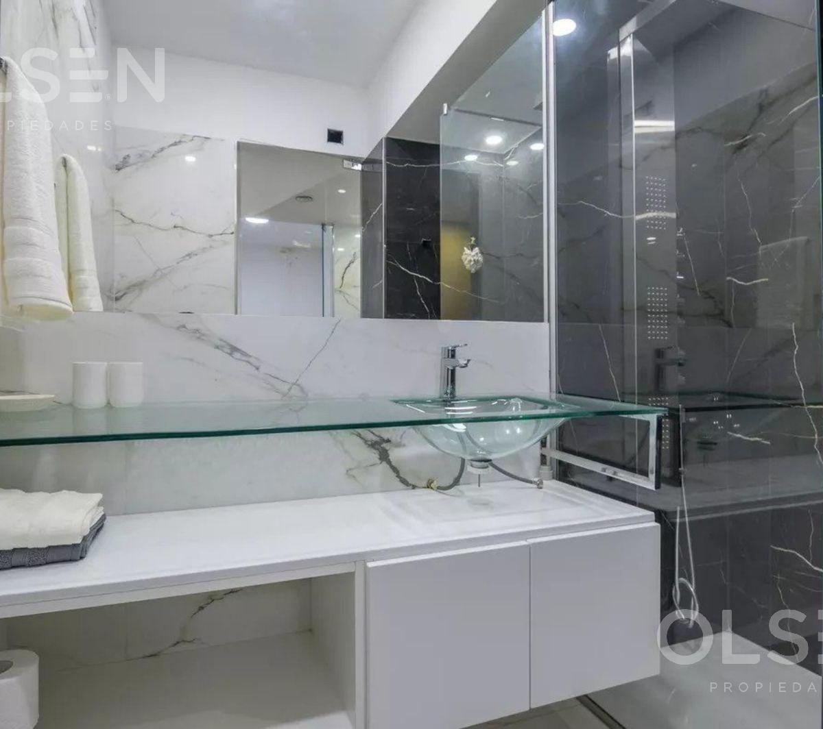 Venta Depto de Categoria en Pozo 3 Dorm. 4