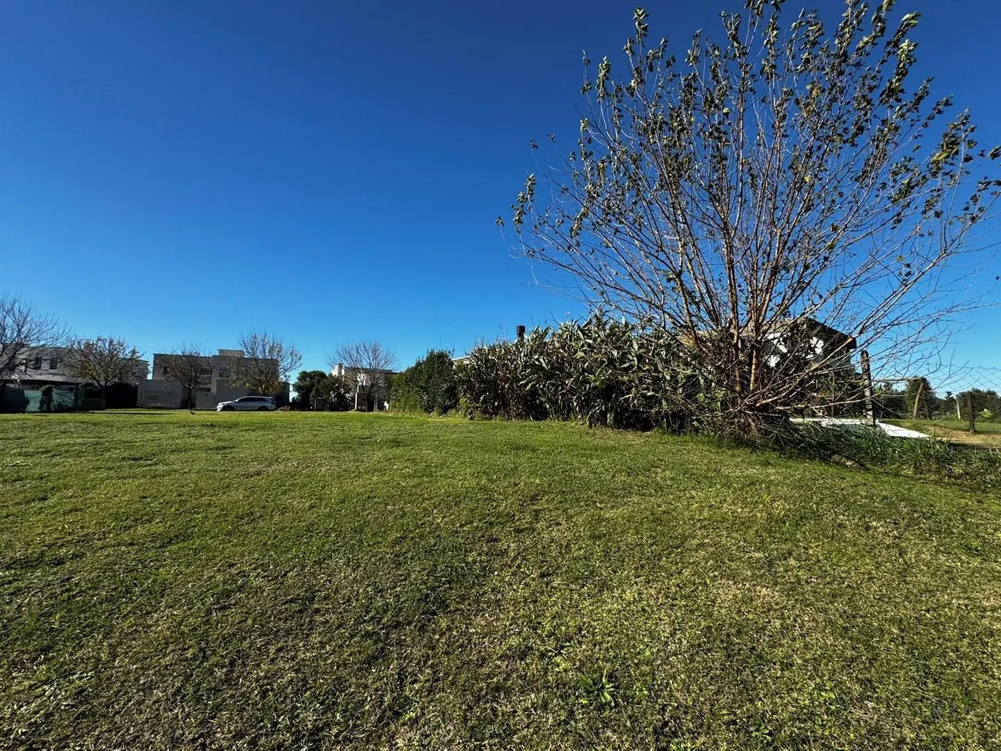 Lote a la laguna en venta San Matías 3