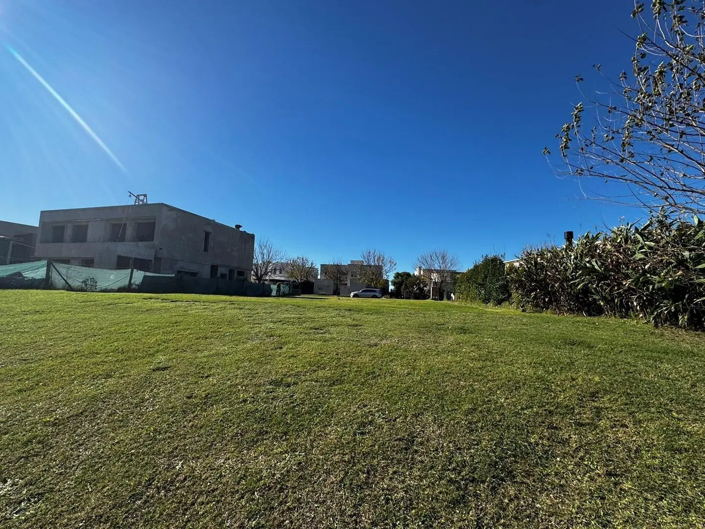 Lote a la laguna en venta San Matías 4