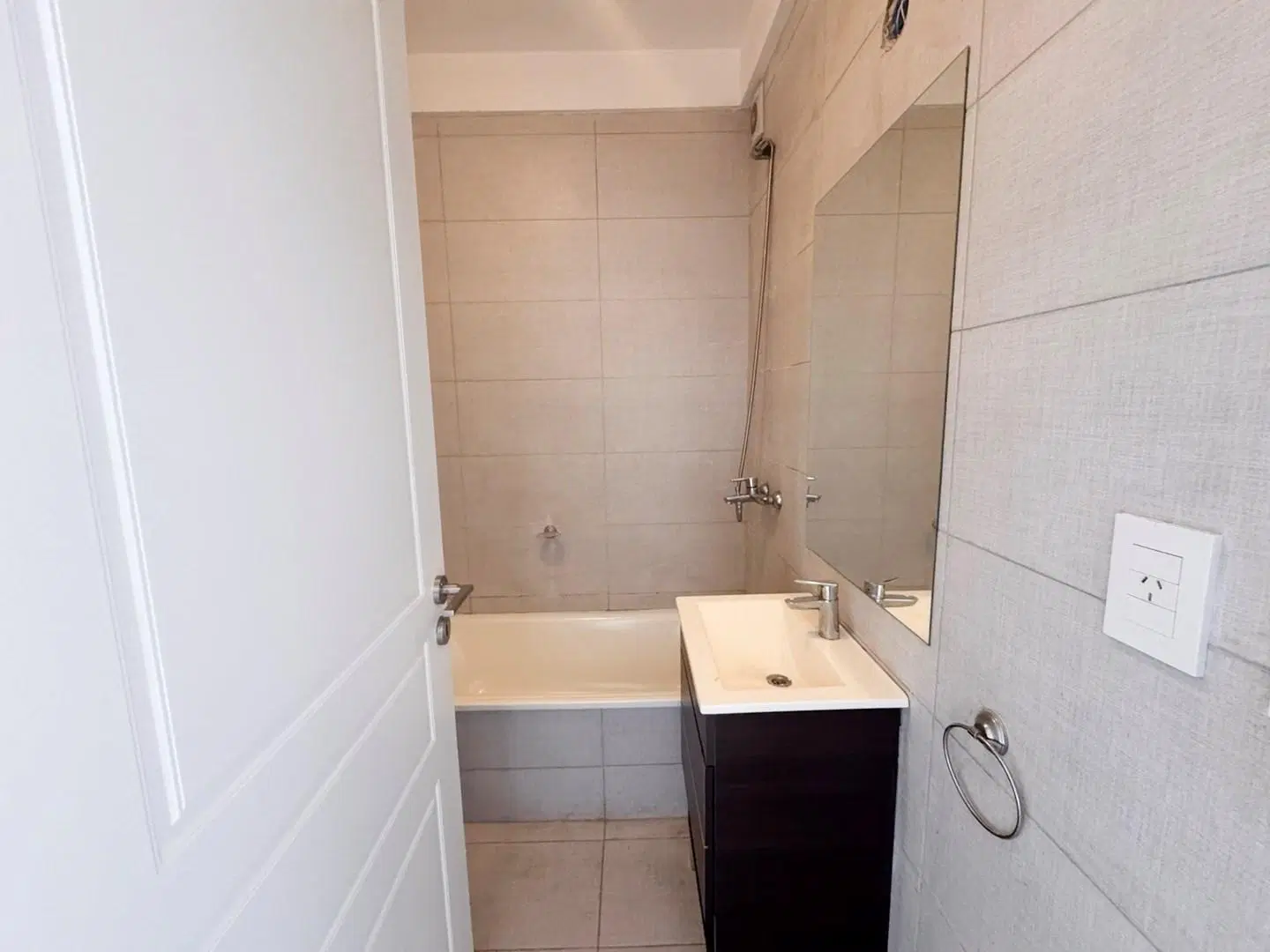 Departamento en venta de dos ambientes en Tigre 4