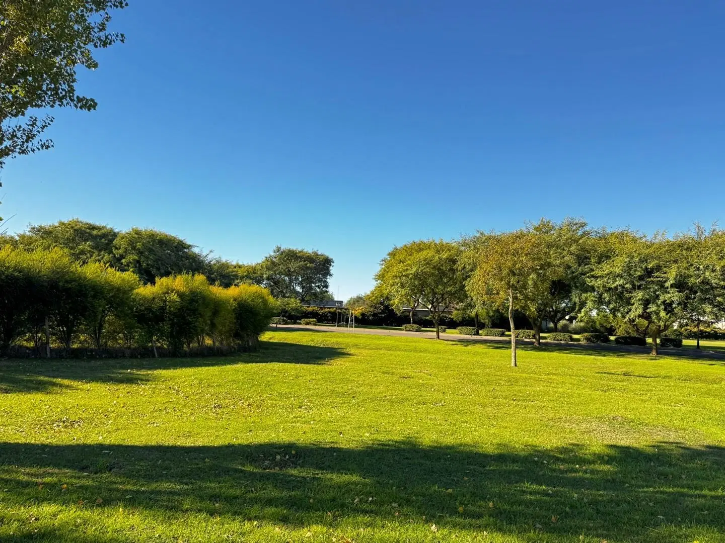 Lote a la laguna en venta San Matías 5