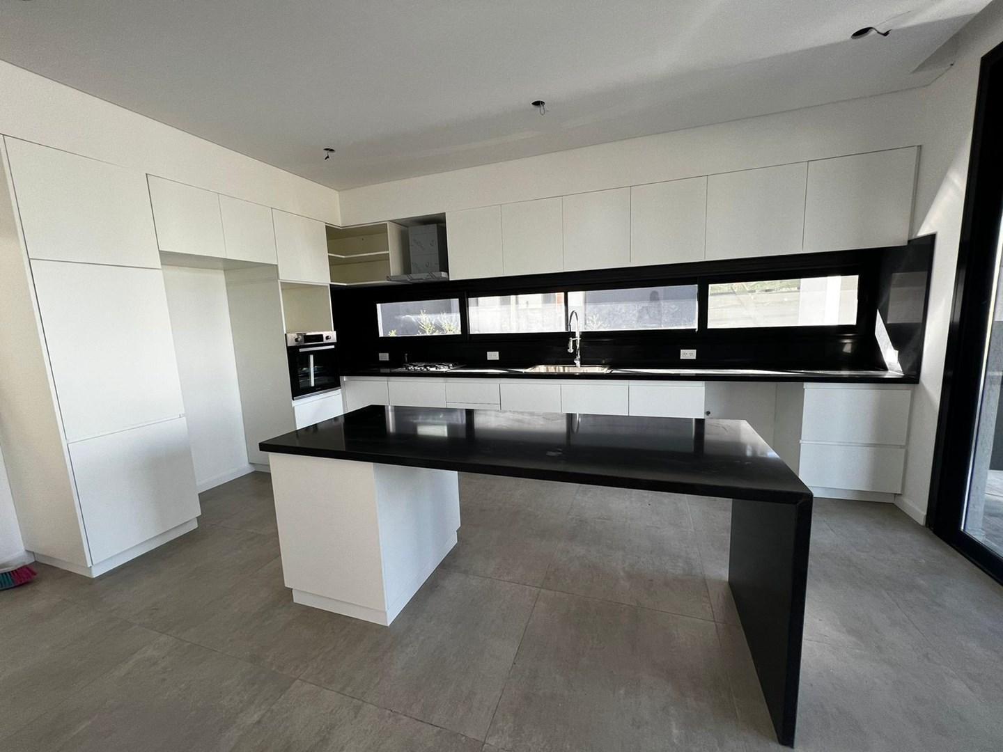 Foto de Casa en Venta en Carpinchos, Nordelta, imagen 1
