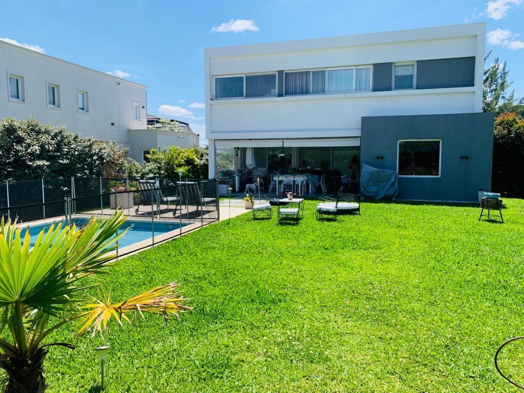 Foto de Casa en Venta en Los Alisos, Nordelta, imagen 1