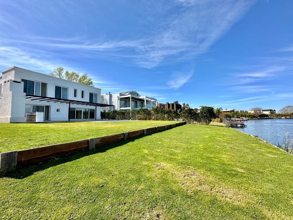 Foto de Casa a la laguna en alquiler en Barbarita, imagen 2