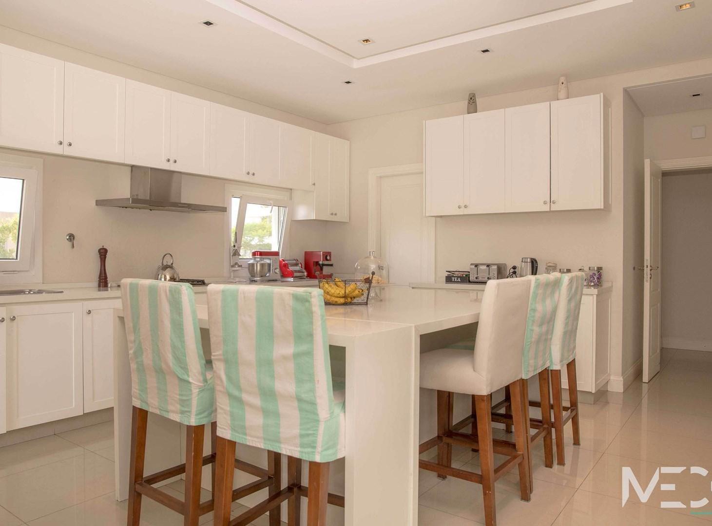 Foto de Casa al lago en venta en El Golf Nordelta, imagen 4