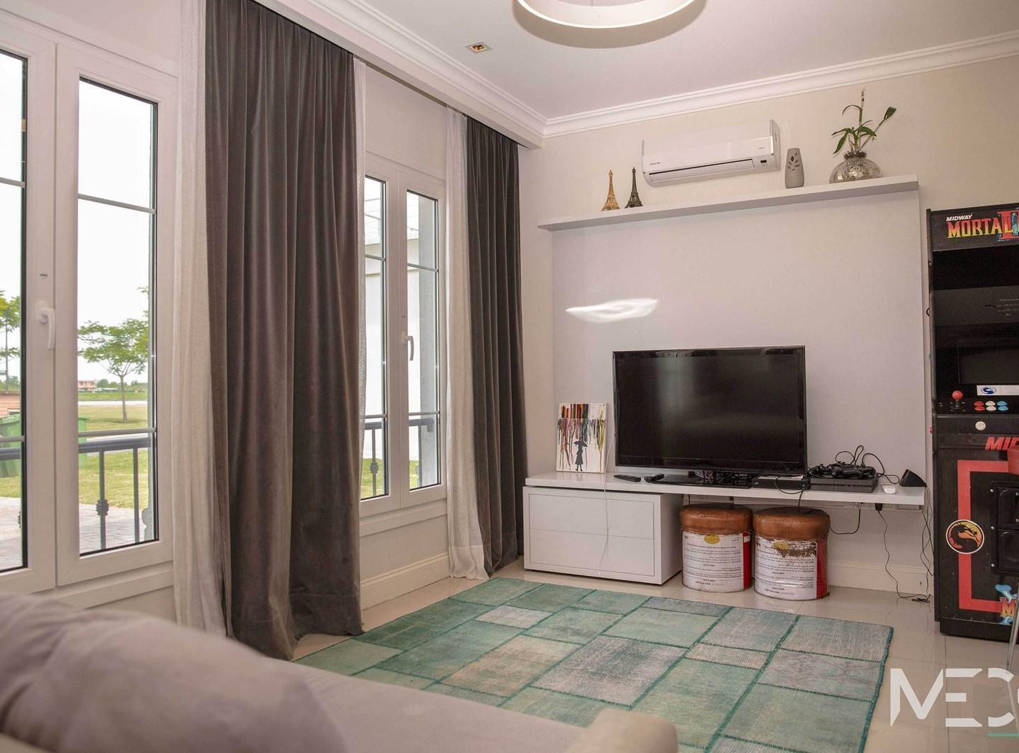 Foto de Casa al lago con muebles en alquiler en El Golf Nordelta, imagen 3