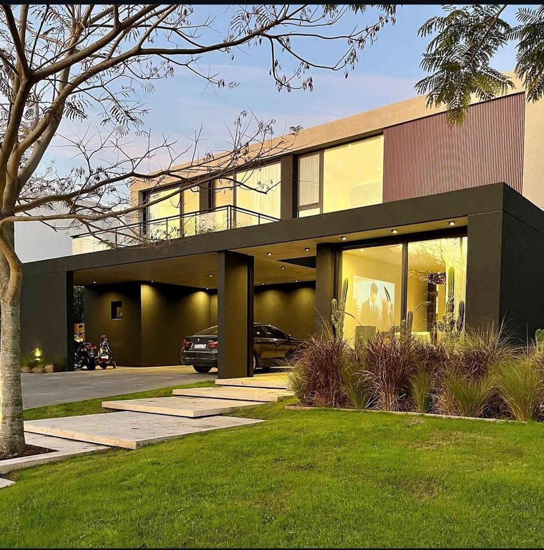 Foto de Casa en Venta al lago en El Golf, Nordelta, imagen 1