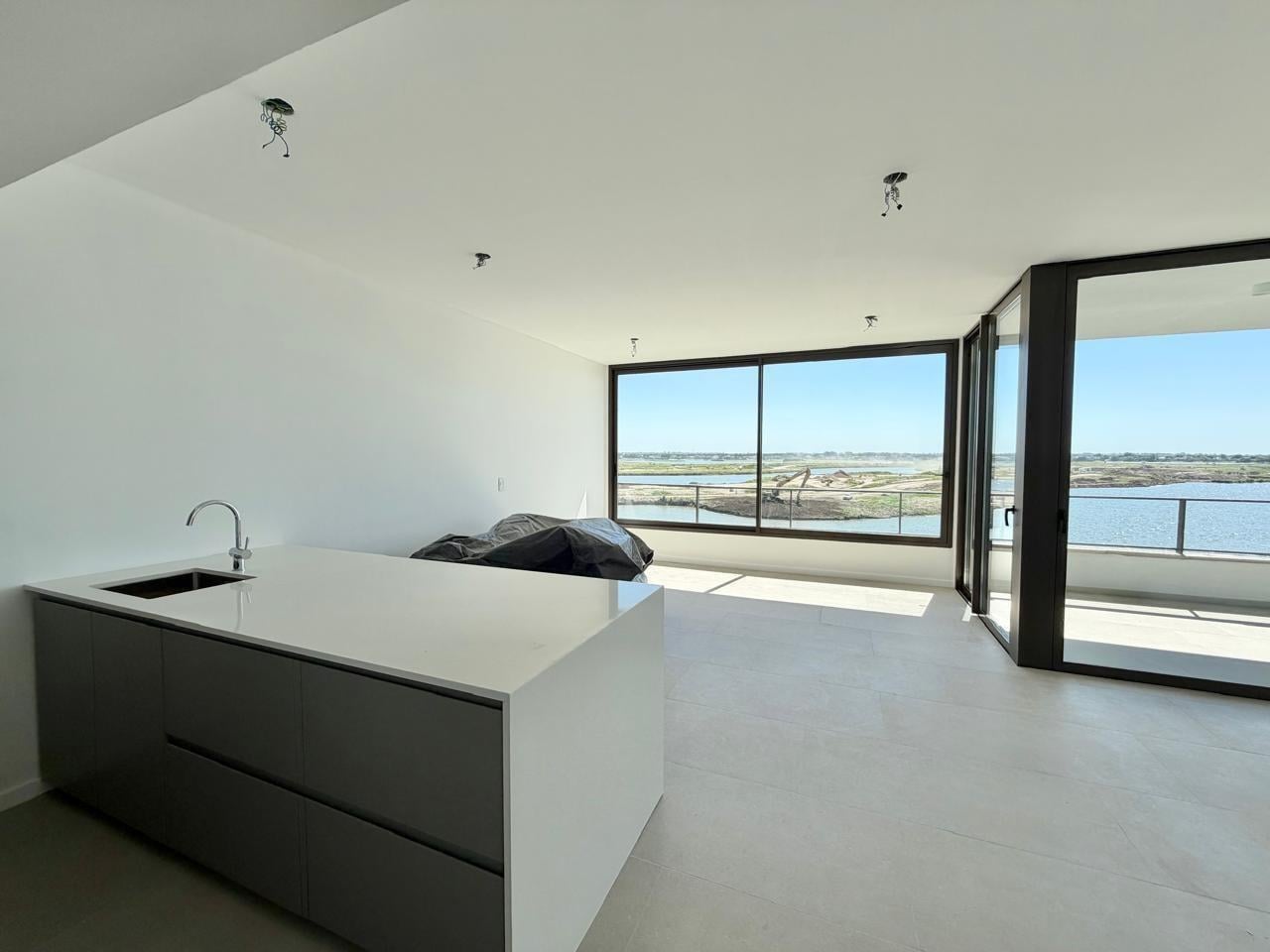 Foto de Departamento en Venta en Oceana, Nordelta, imagen 1