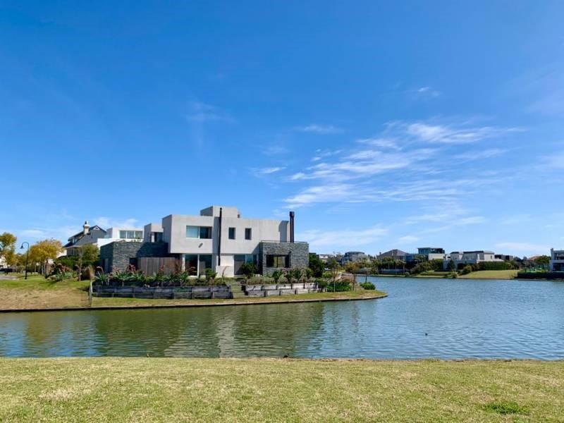 Foto de Lote en Venta en Lagos del Golf, Nordelta, imagen 4