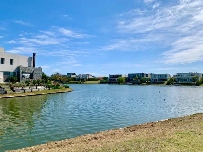 Foto de Lote en Venta en Lagos del Golf, Nordelta, imagen 2