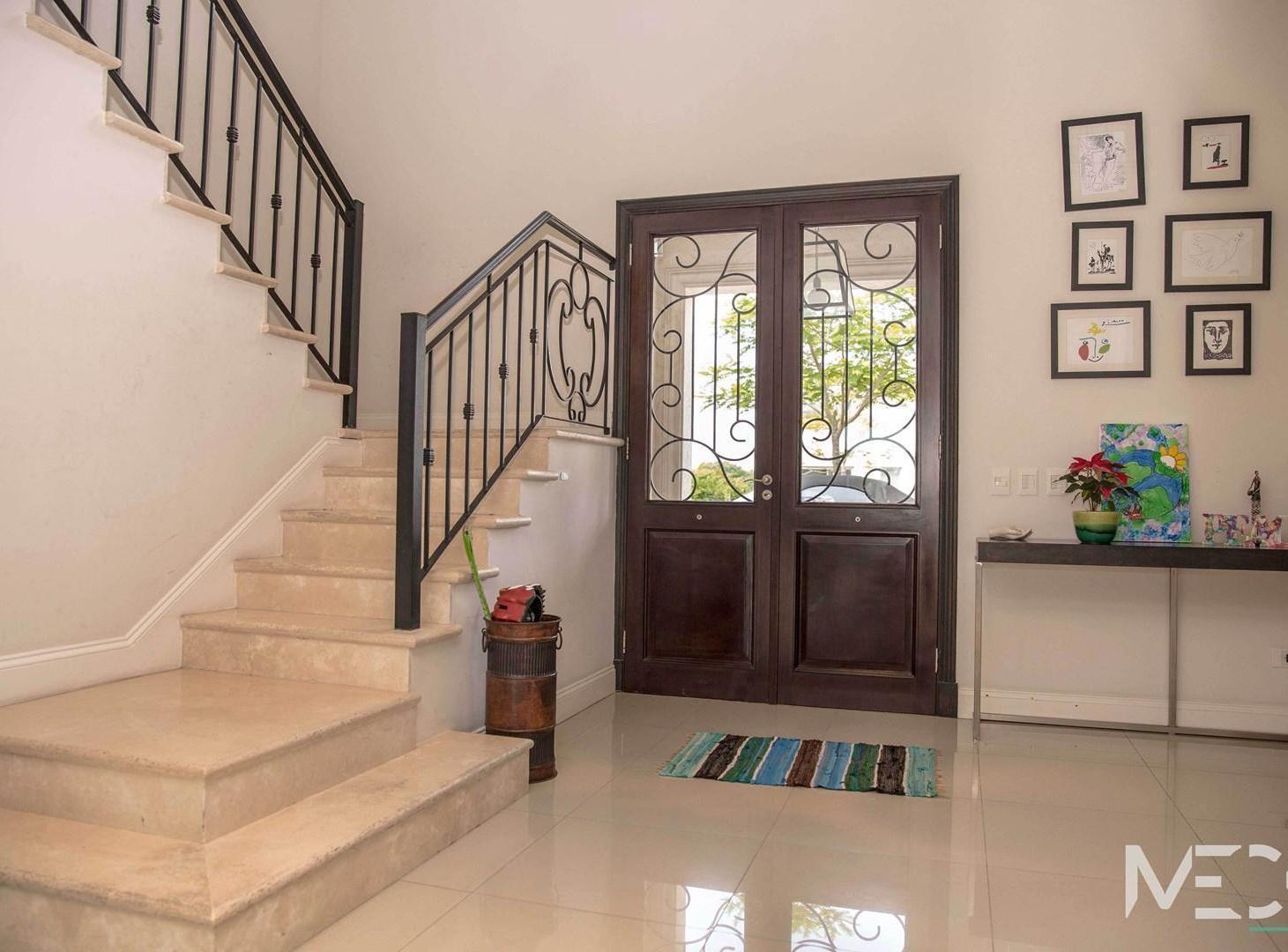 Foto de Casa al lago en venta en El Golf Nordelta, imagen 2